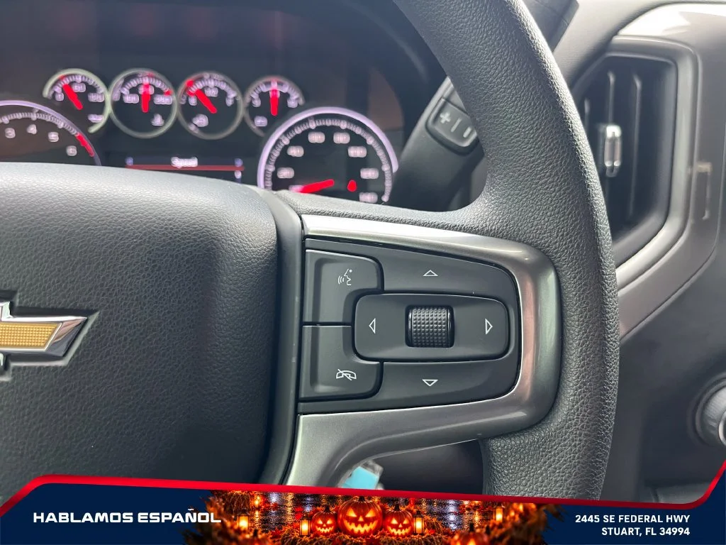 Used 2021 SUMMIT WHITE Chevrolet Custom image 20