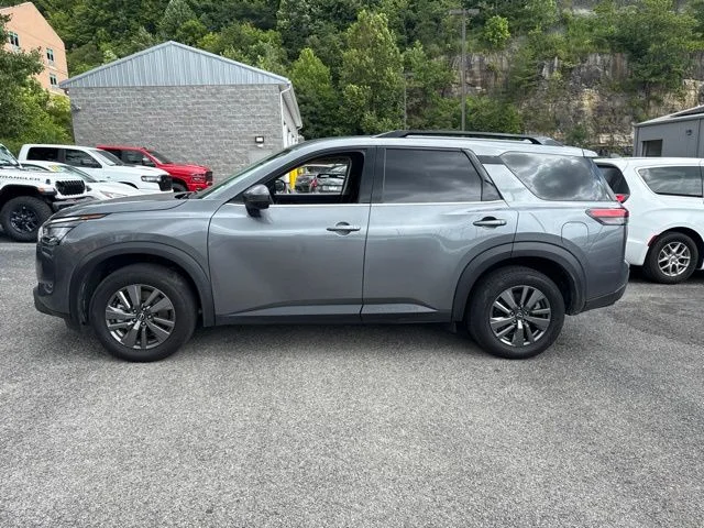 Used 2025 Gray Nissan SV image 6