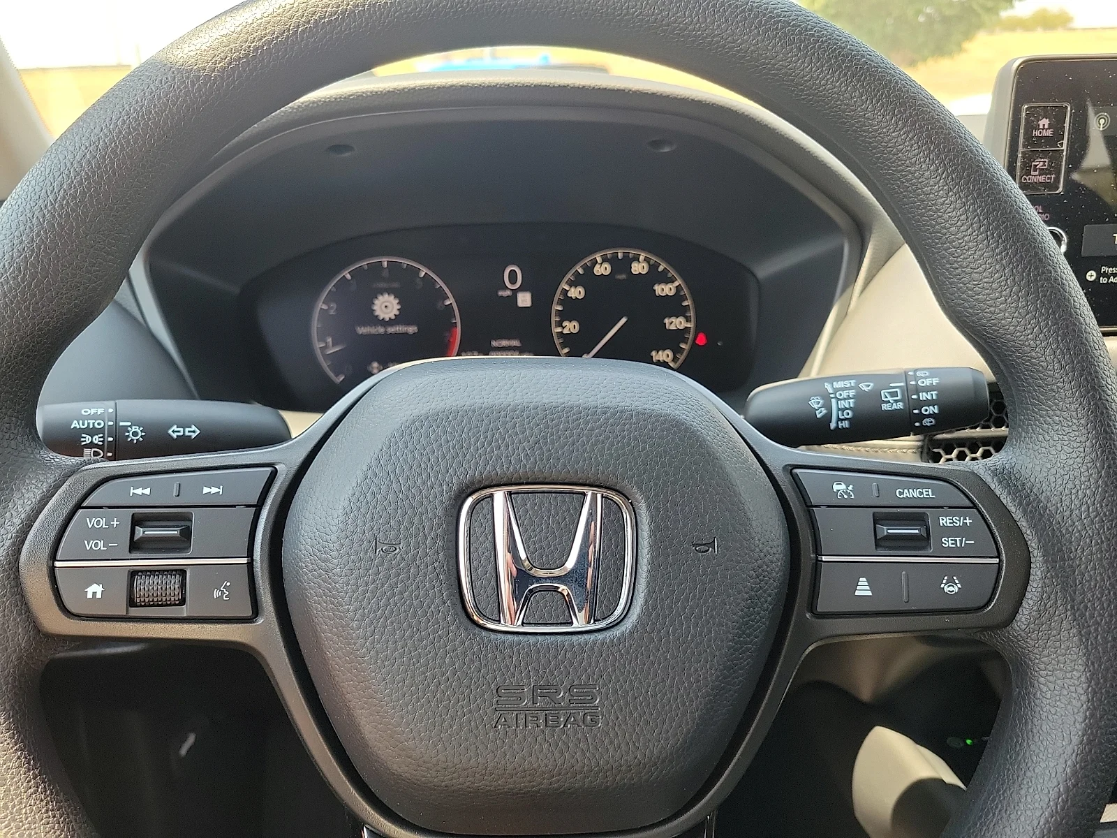 New 2027 Platinum White Pearl Honda LX 2WD image 24