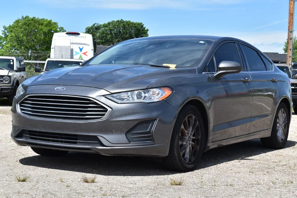 2020 Ford Fusion SE FWD's photo
