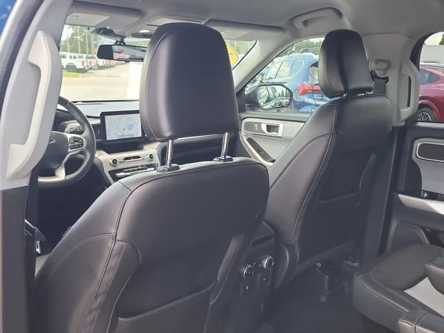 Used 2023 Blue Ford XLT image 13
