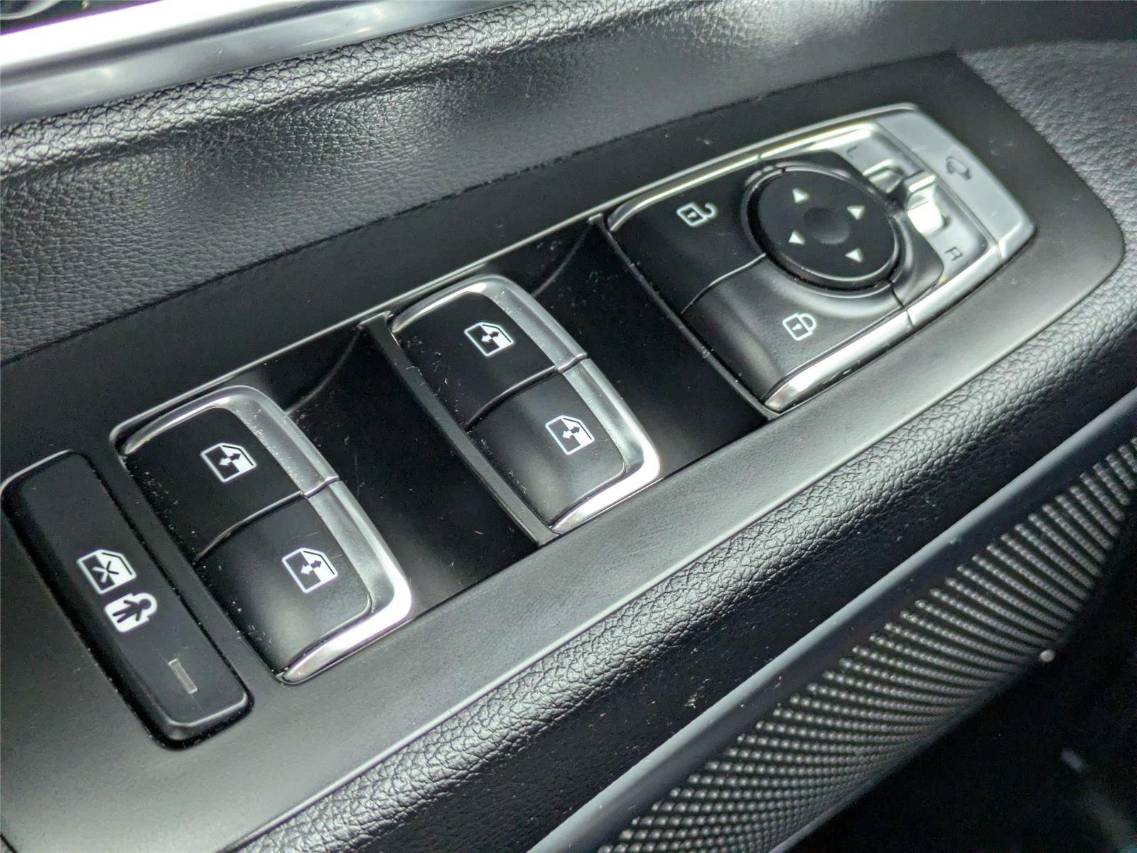 Used 2023 Ebony Black Kia SX image 29
