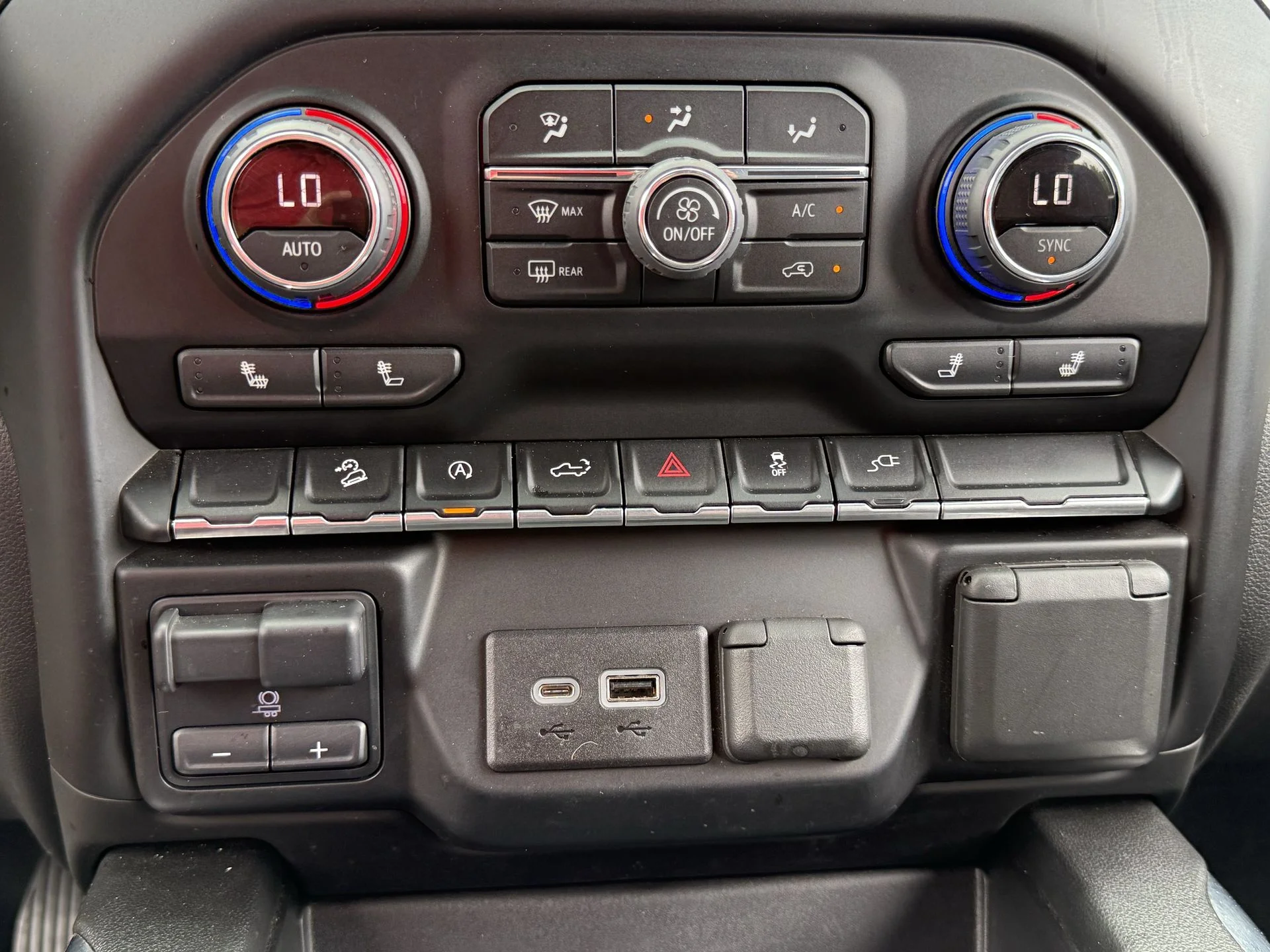 Used 2022 Black Chevrolet RST image 6