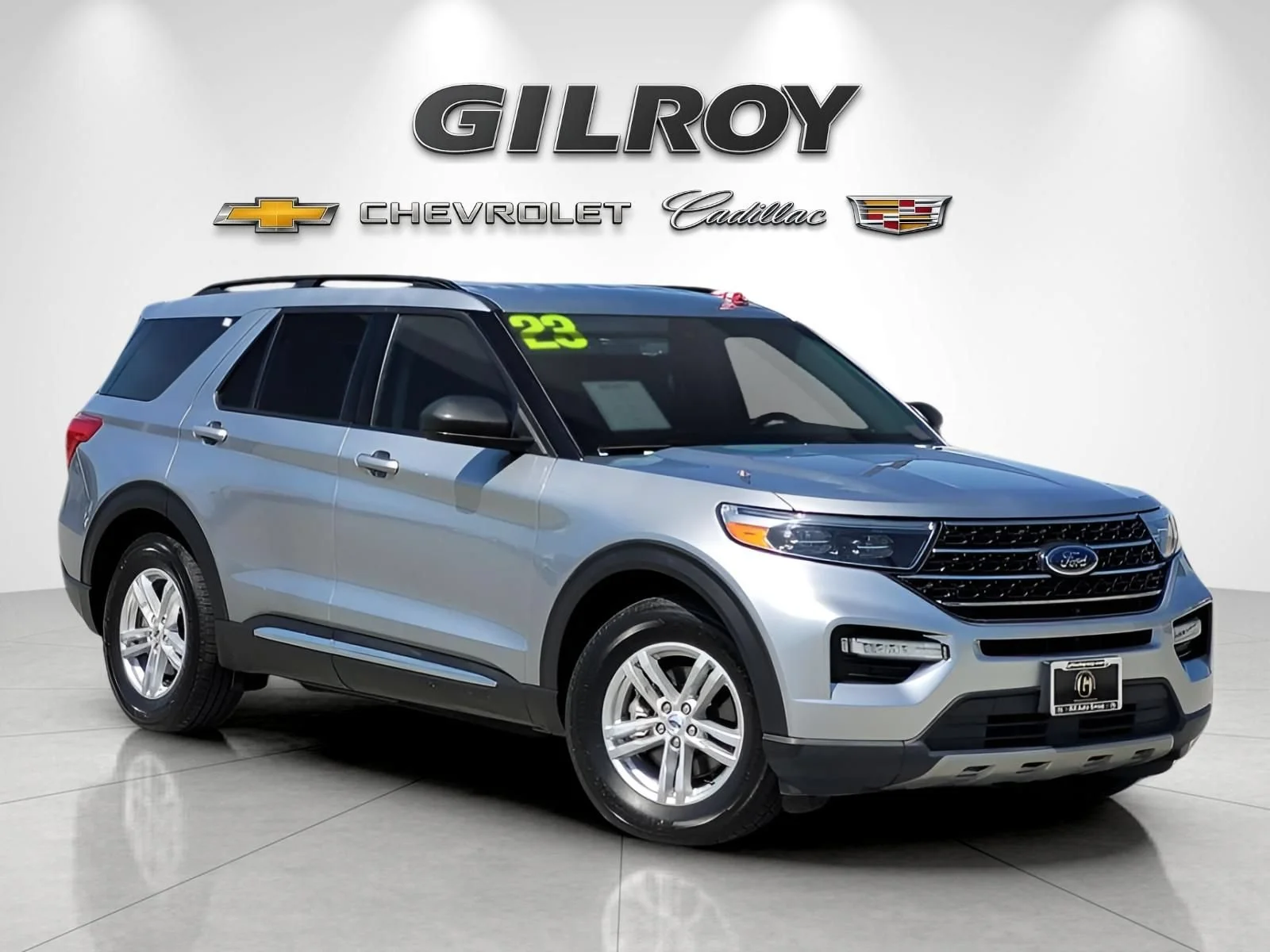Used 2023 Iconic Silver Met Ford XLT image 1