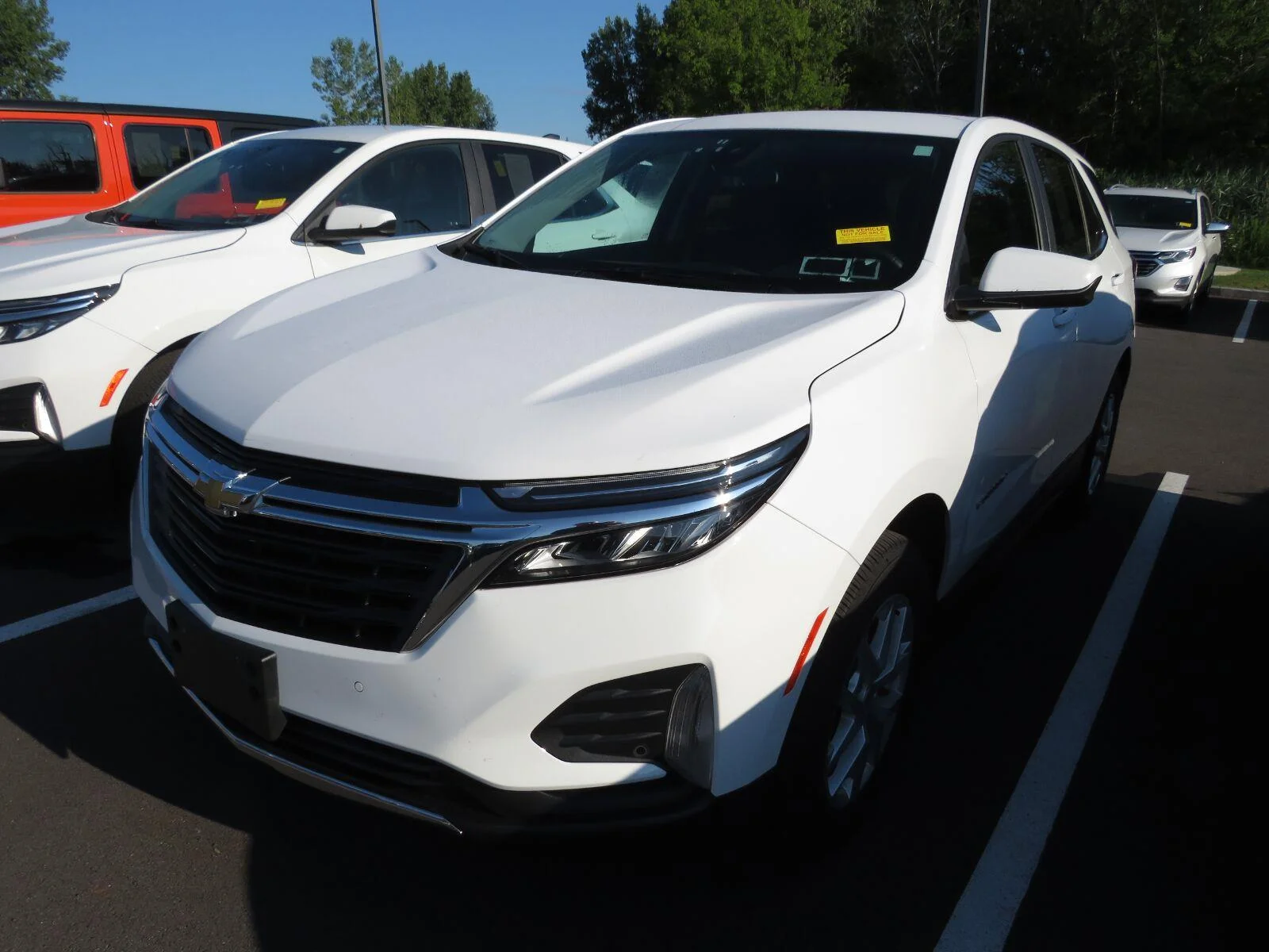 Used 2024 Summit White Chevrolet LT image 6