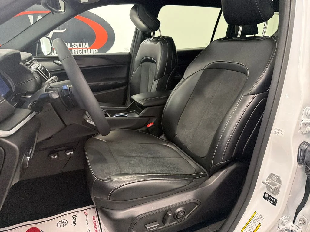 Used 2024 White Jeep Altitude X image 14