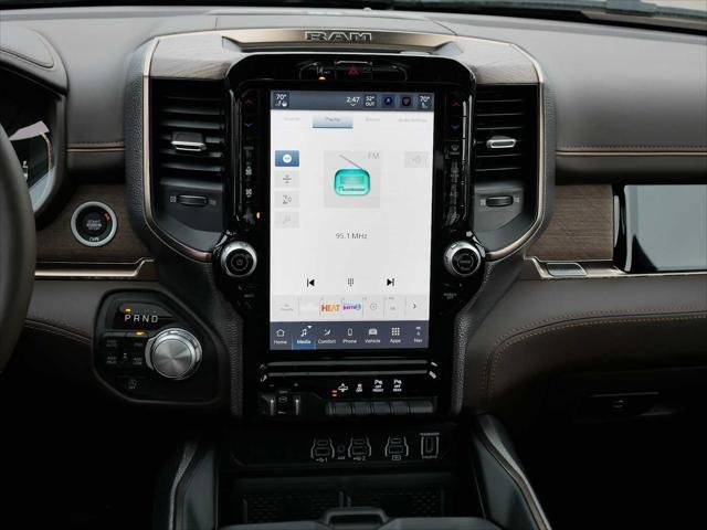 New 2026 Diamond Black Crystal Pearl-Coat Exterior Paint RAM Limited Longhorn image 13