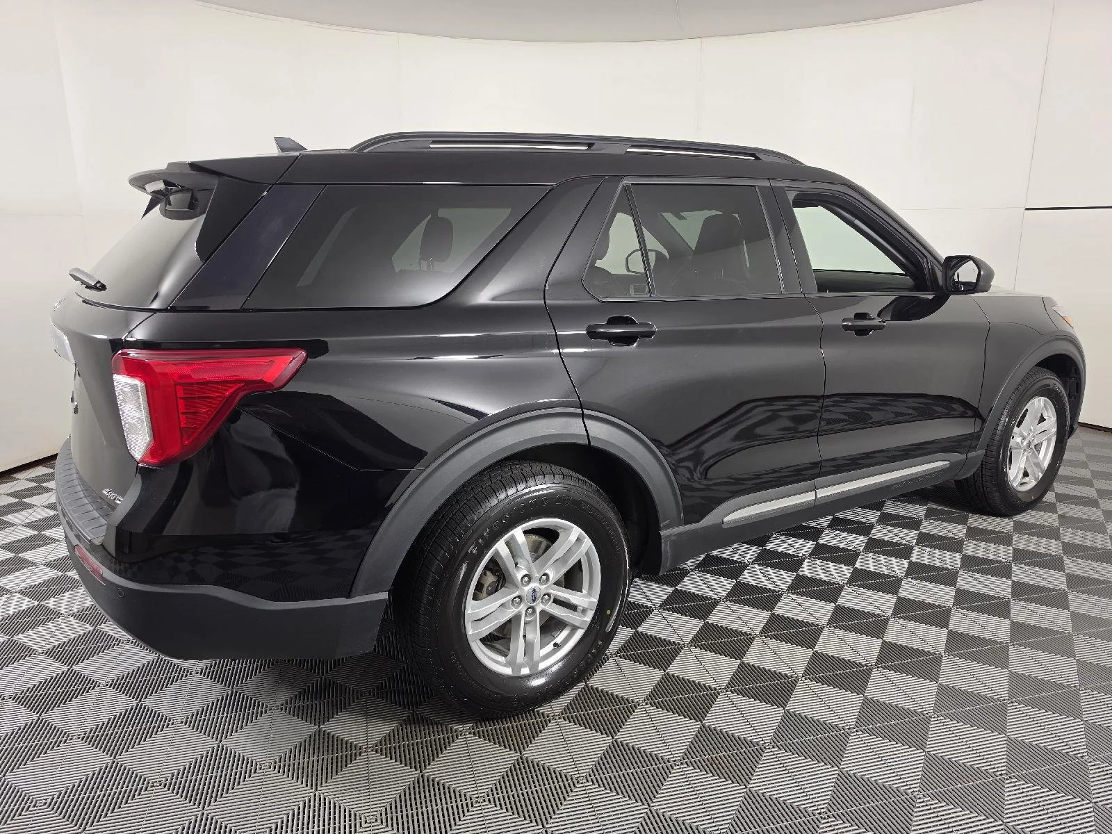 Used 2022 Agate Black Ford XLT image 11