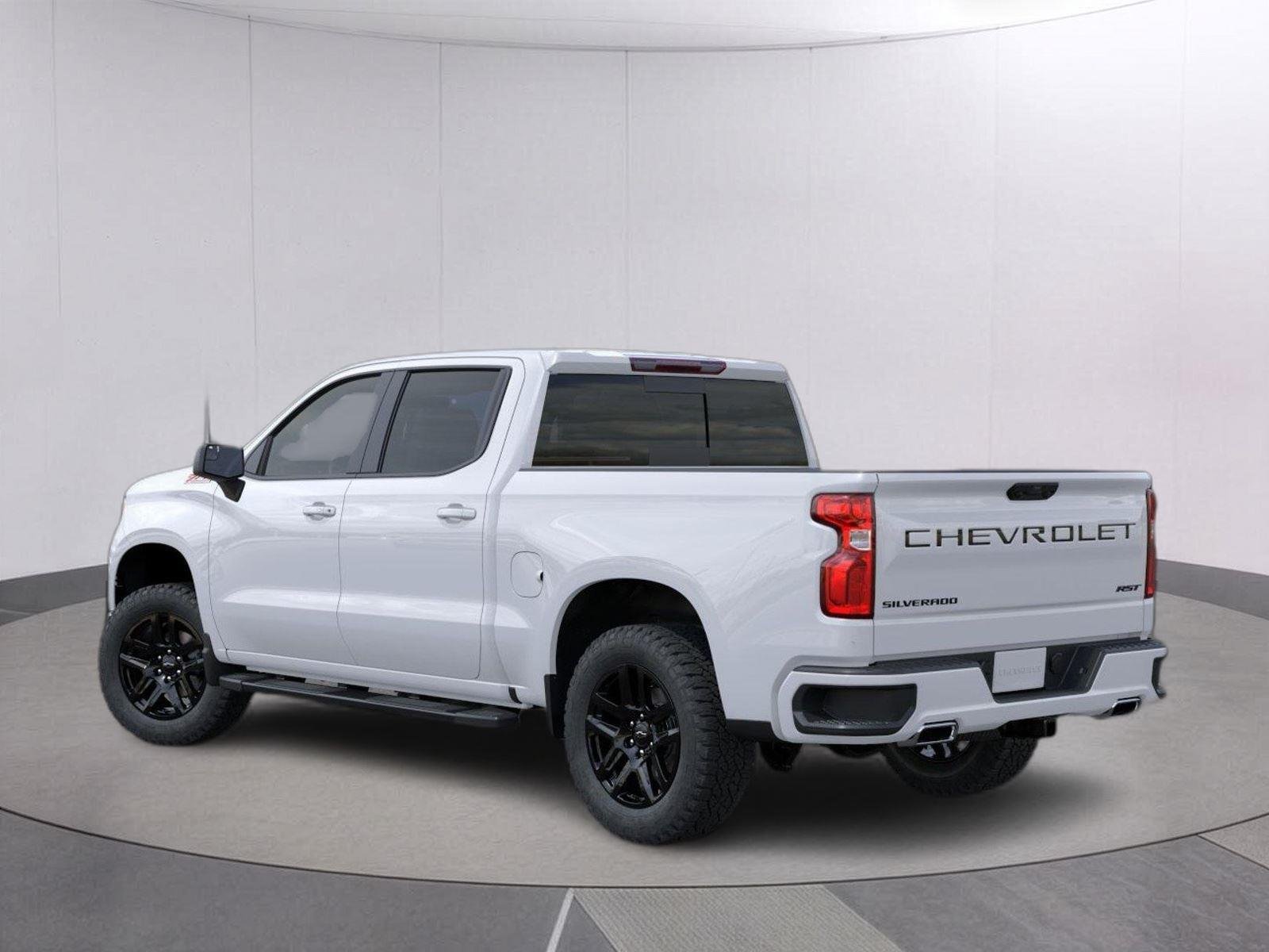New 2026 Summit White Chevrolet RST image 3