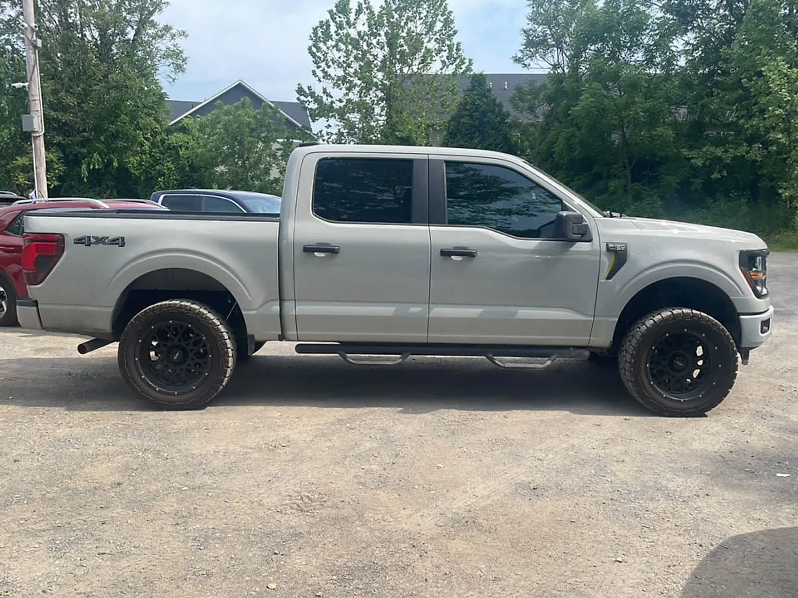 Used 2024 Avalanche Ford STX image 9