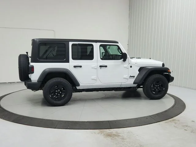 New 2026 Bright White Clear-Coat Exterior Paint Jeep Sport image 8