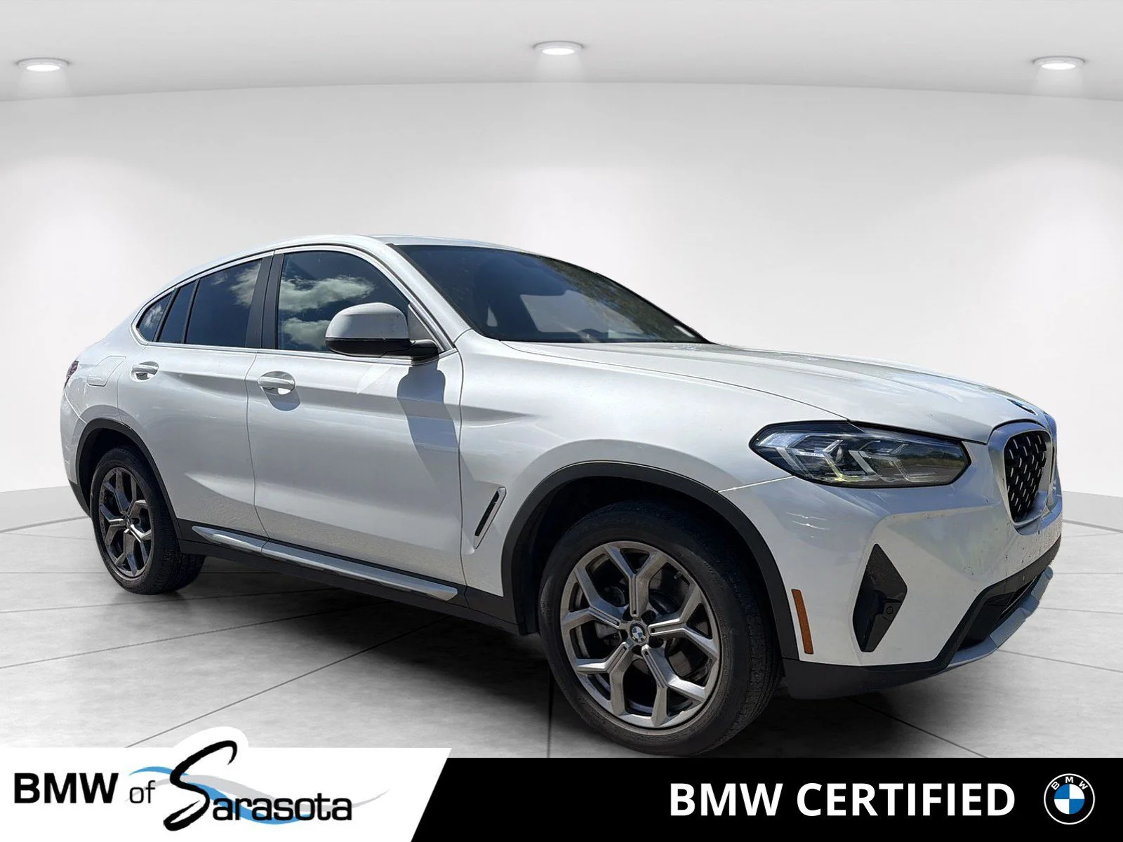 2023 BMW X4