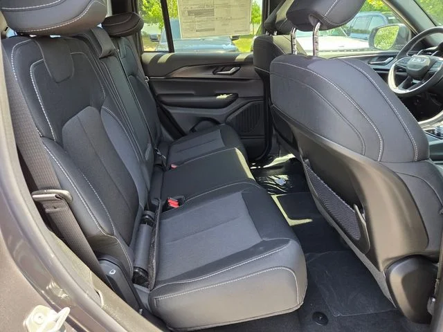 New 2026 Baltic Gray Metallic Clear-Coat Exterior Paint Jeep Laredo X image 14