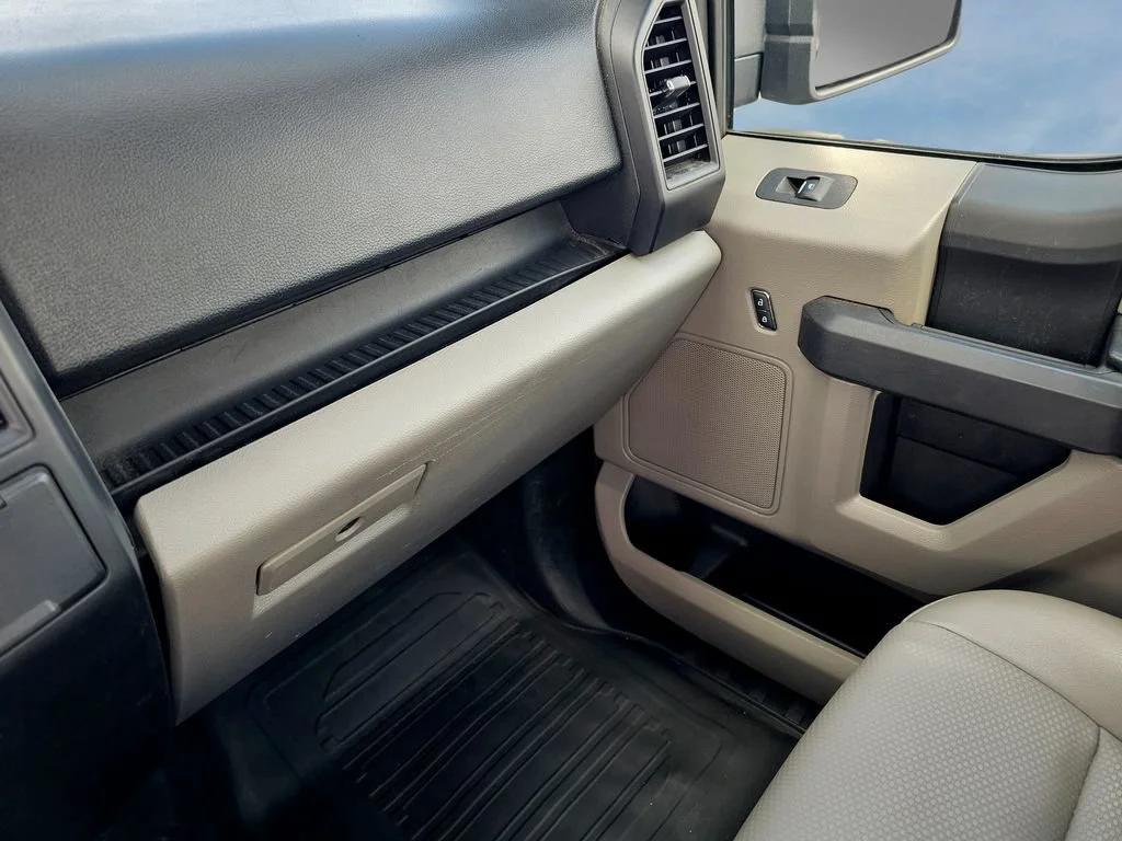 Used 2020 Oxford White Ford XL image 26