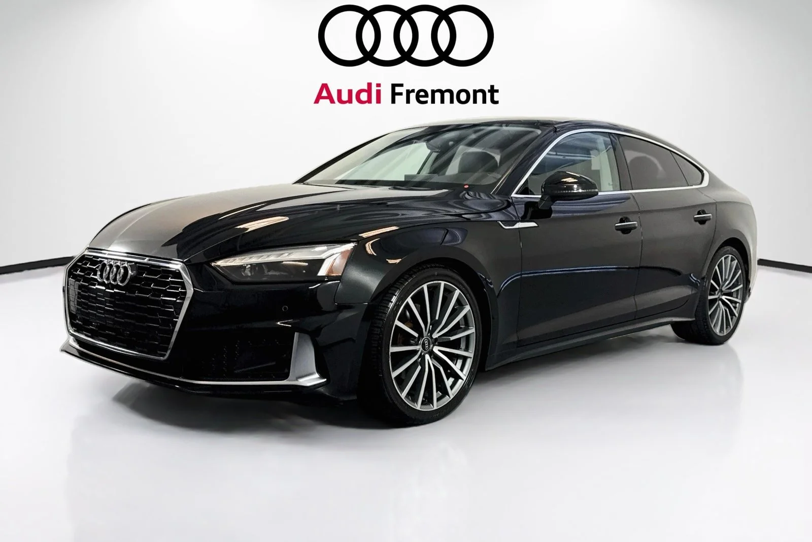 Used 2021 Brilliant Black Audi Premium Plus image 3