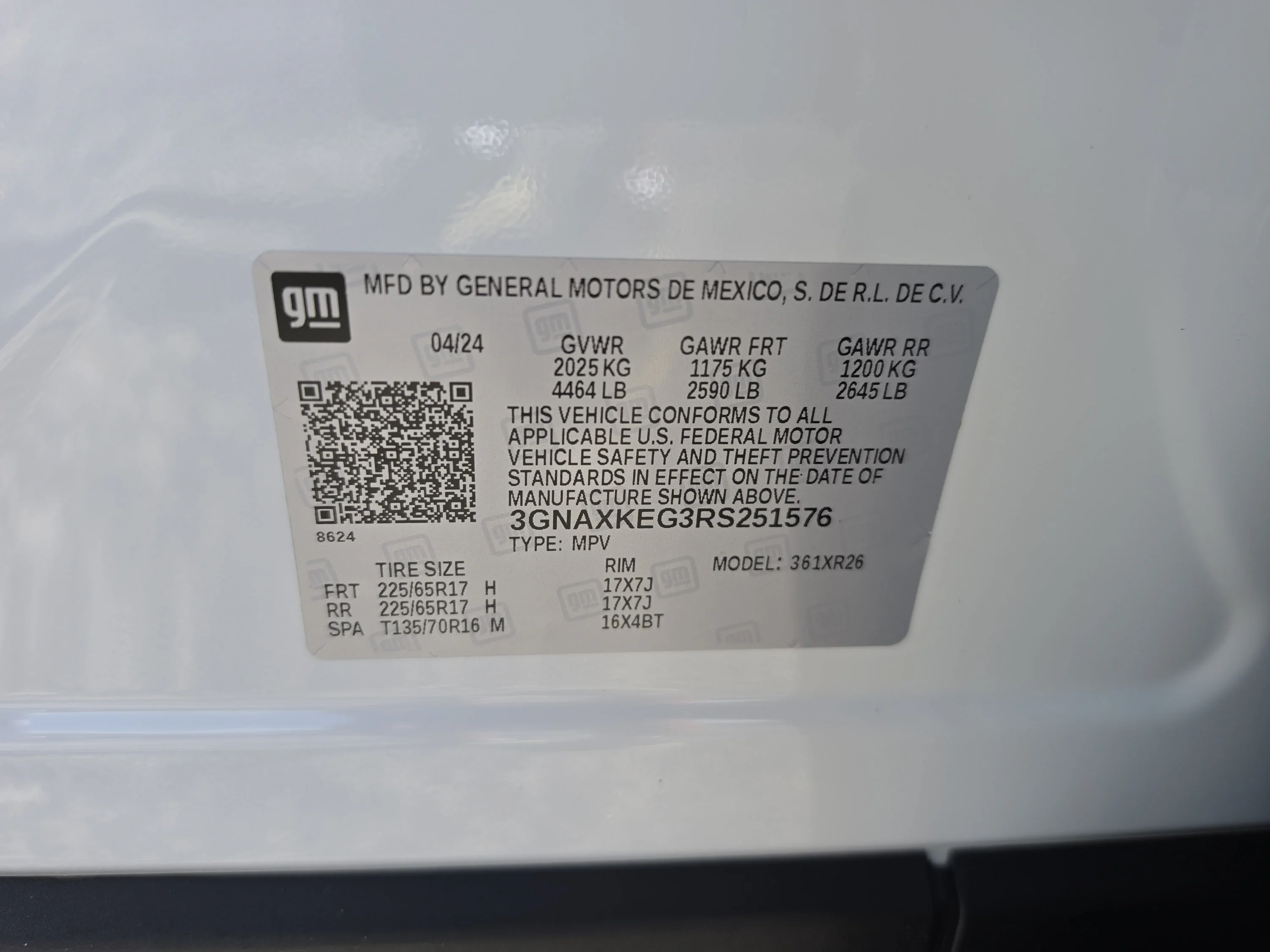 Used 2024 Summit White Chevrolet LT image 41