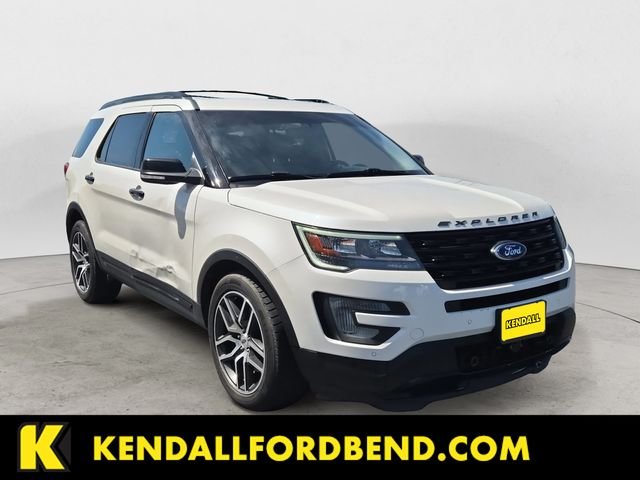 Used 2017 White Ford Sport image 3