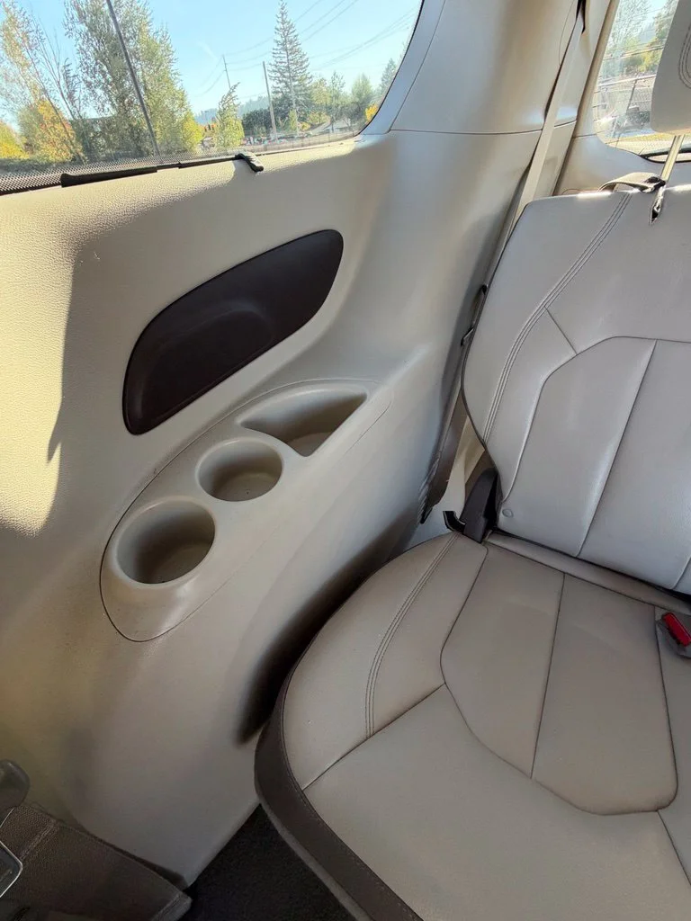 Used 2017 Tusk White Chrysler Touring L image 26