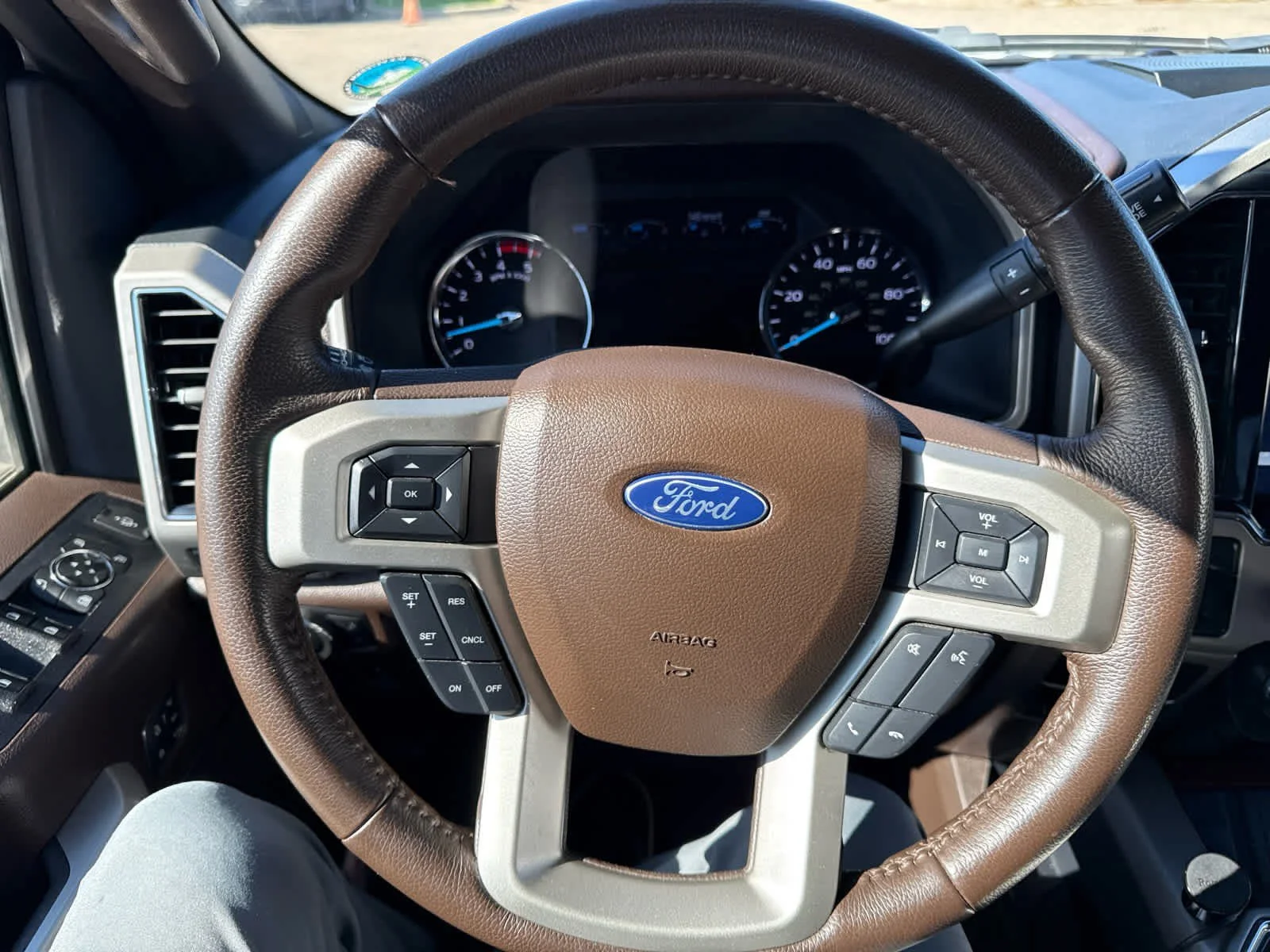 Used 2022 Star White Metallic Tri-Coat Ford King Ranch image 11
