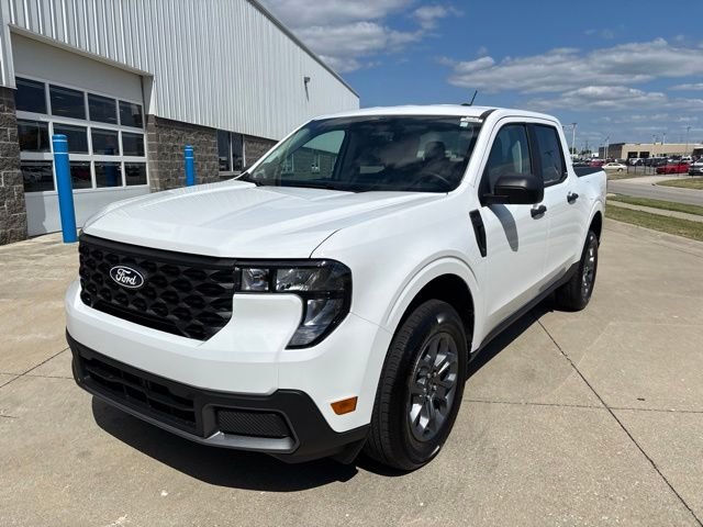 New 2026 Oxford White Ford XLT image 3