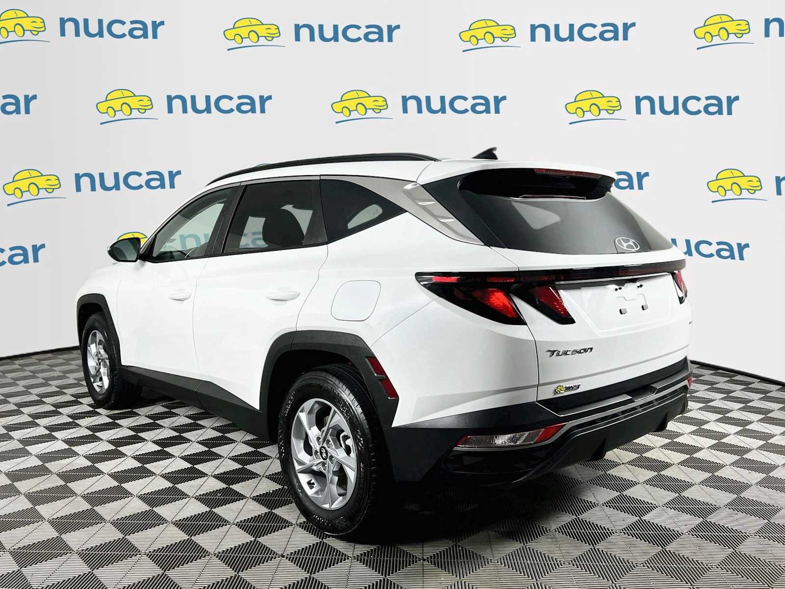 Used 2024 White Pearl Hyundai SEL image 5