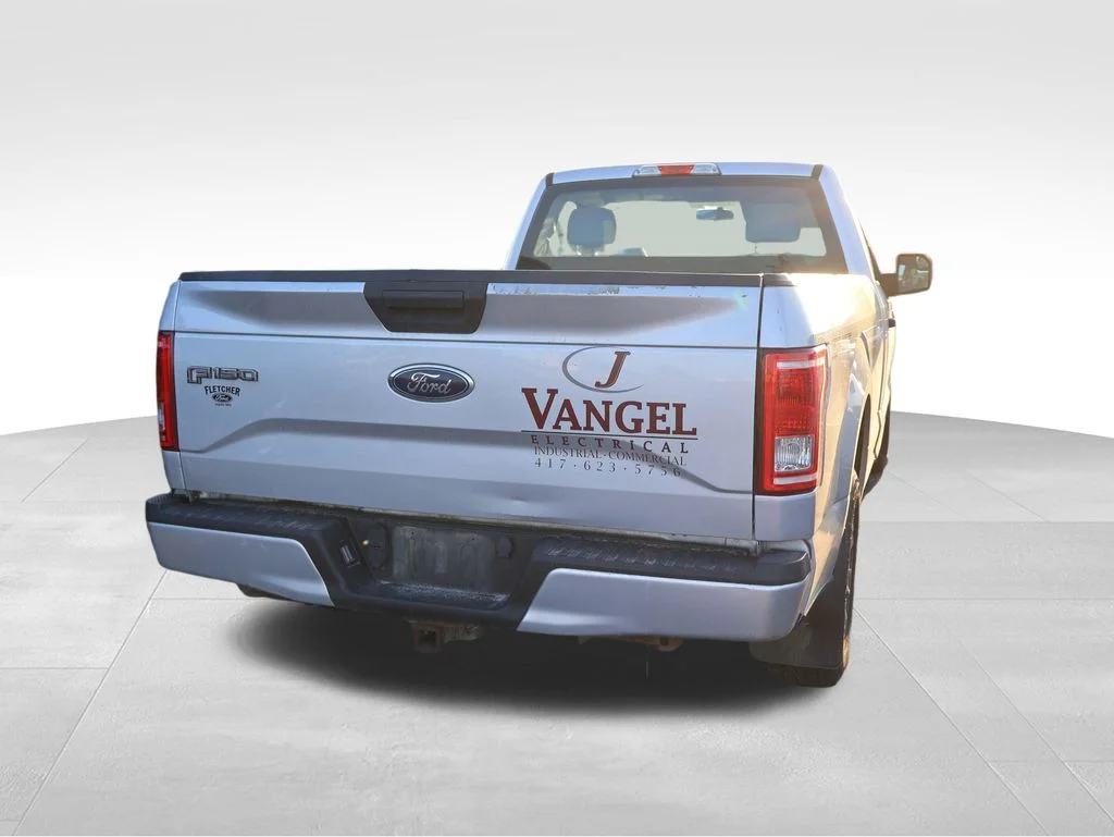 Used 2017 Silver Ford XL image 15