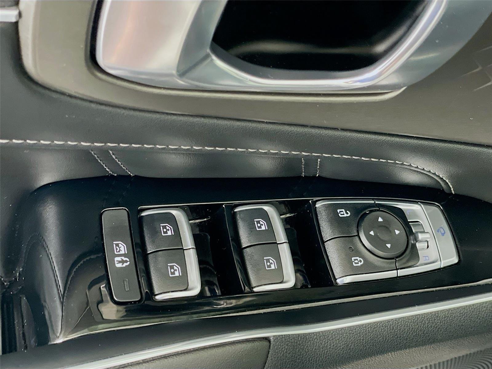 Used 2023 Gray Kia SX image 20