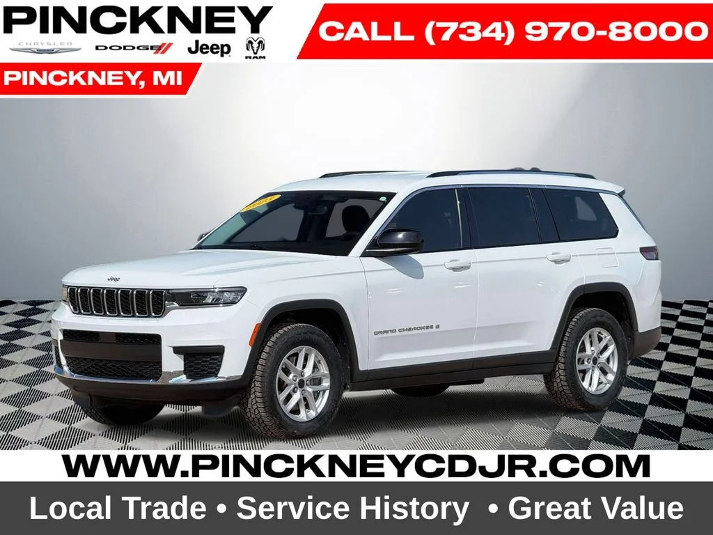 Used 2023 White Jeep Laredo image 1