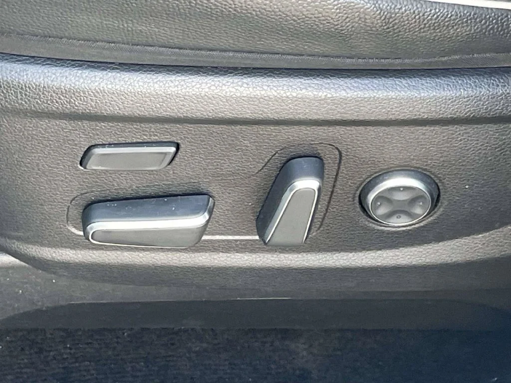 Used 2024 Silver Hyundai Limited image 14
