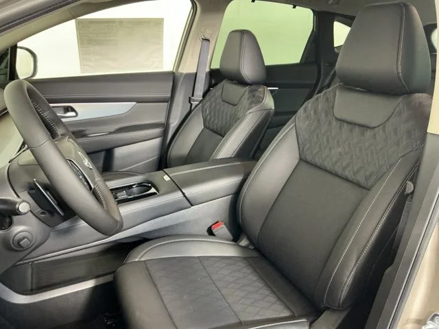 New 2027 Gray Nissan Platinum image 18