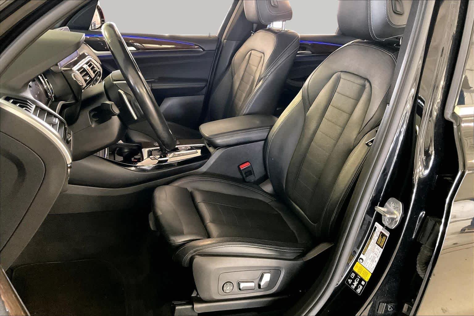 Used 2019 Black Sapphire Metallic BMW xDrive30i image 7