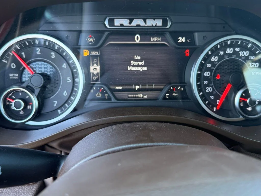 New 2026 Molten Red Pearl-Coat Exterior Paint RAM Laramie image 21