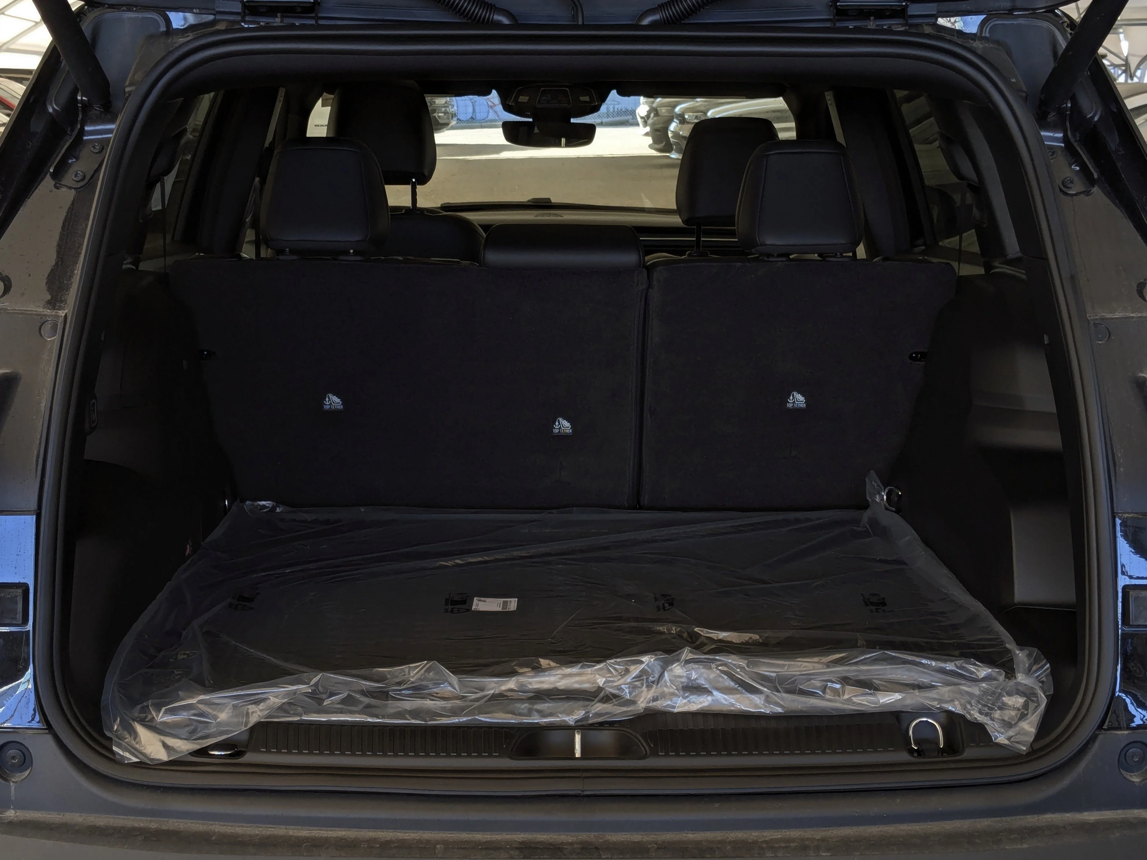 New 2026 Black Jeep Limited - - Limited Pkg (23G) - Mopar Interior Protection Pkg - Dual?Pane Panoramic Sunroof - Compac image 28