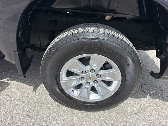 Used 2023 Gray Chevrolet LT image 9