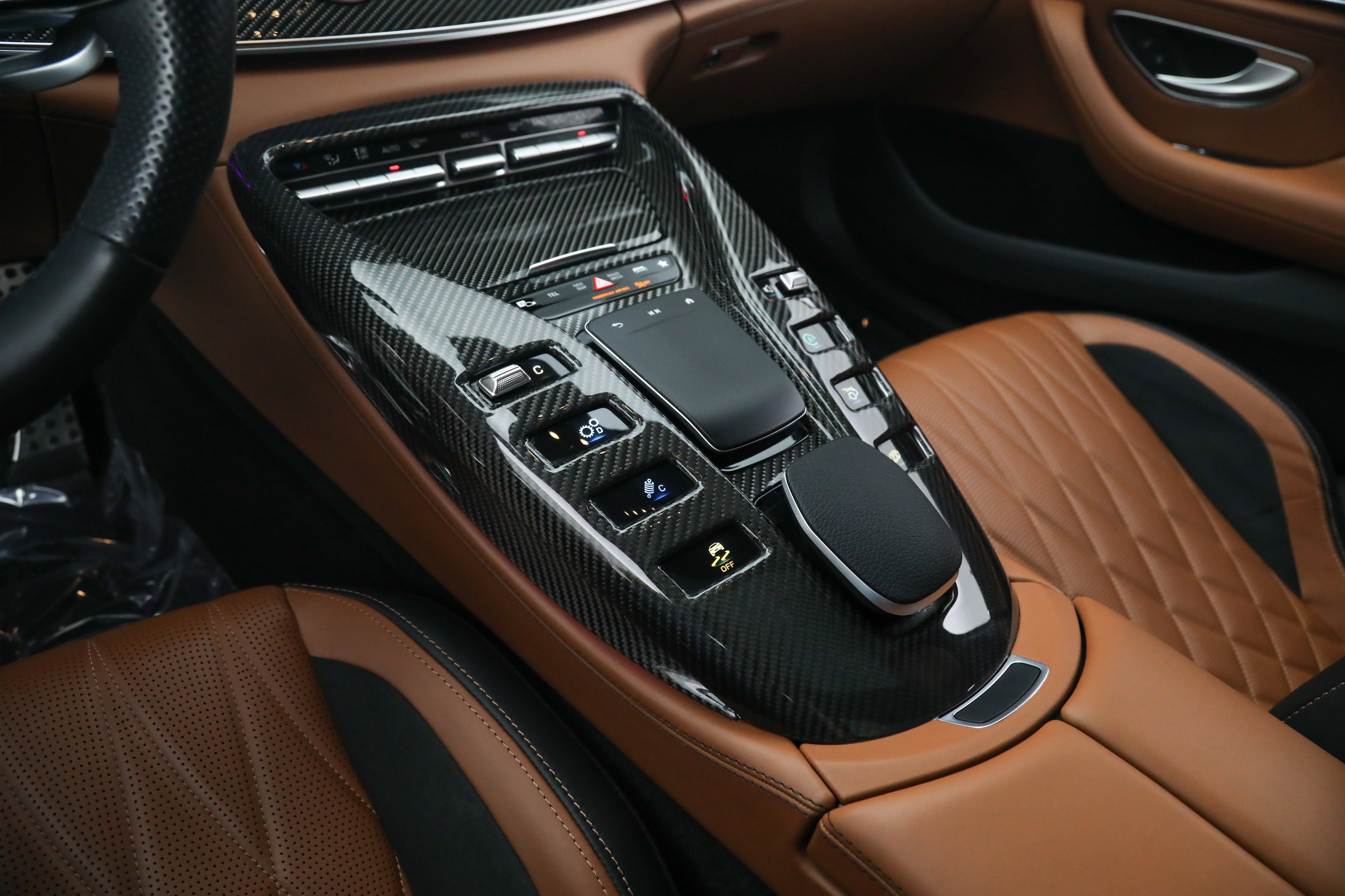 Used 2023 White Mercedes-Benz AMG® GT 63 image 28