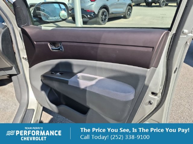 Used 2005 Silver Toyota Base image 24