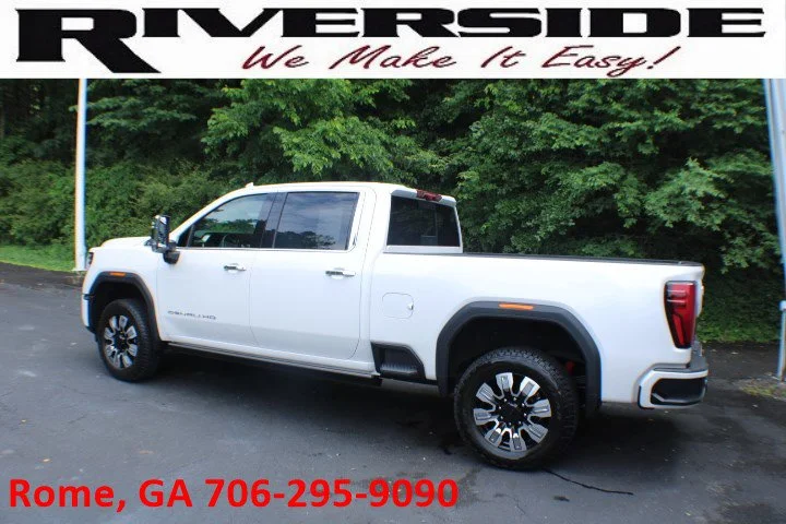 2025 GMC Sierra 4WD Crew Cab Standard Box Denali's photo