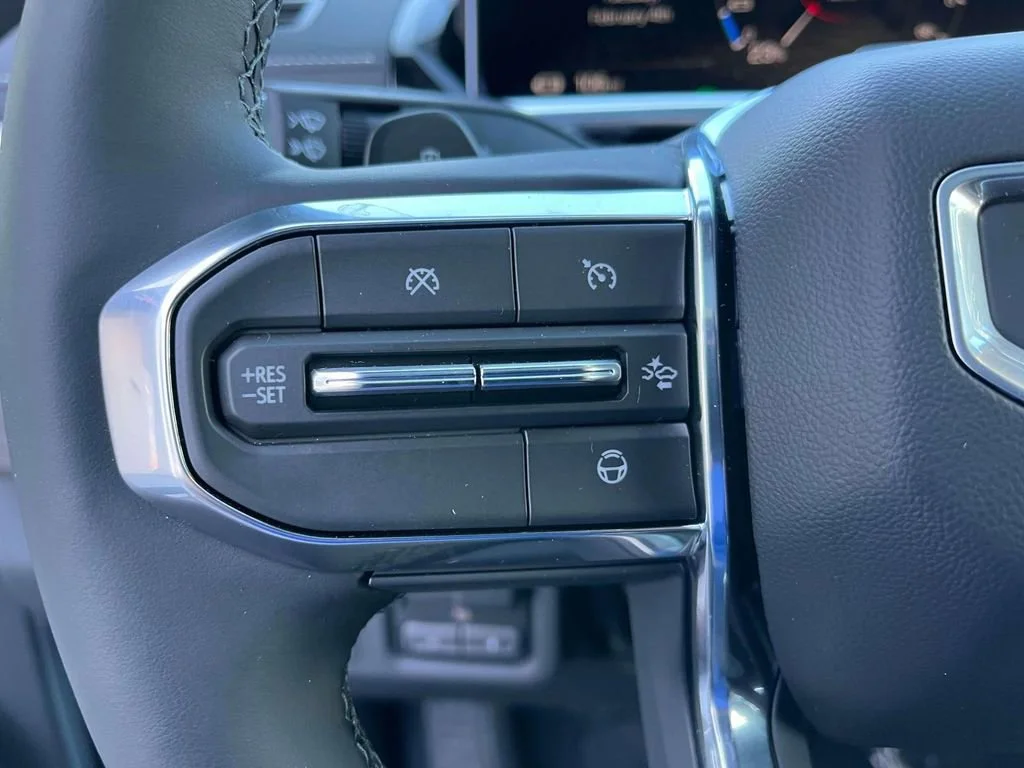 2025 GMC Sierra EV Denali - Photo 25