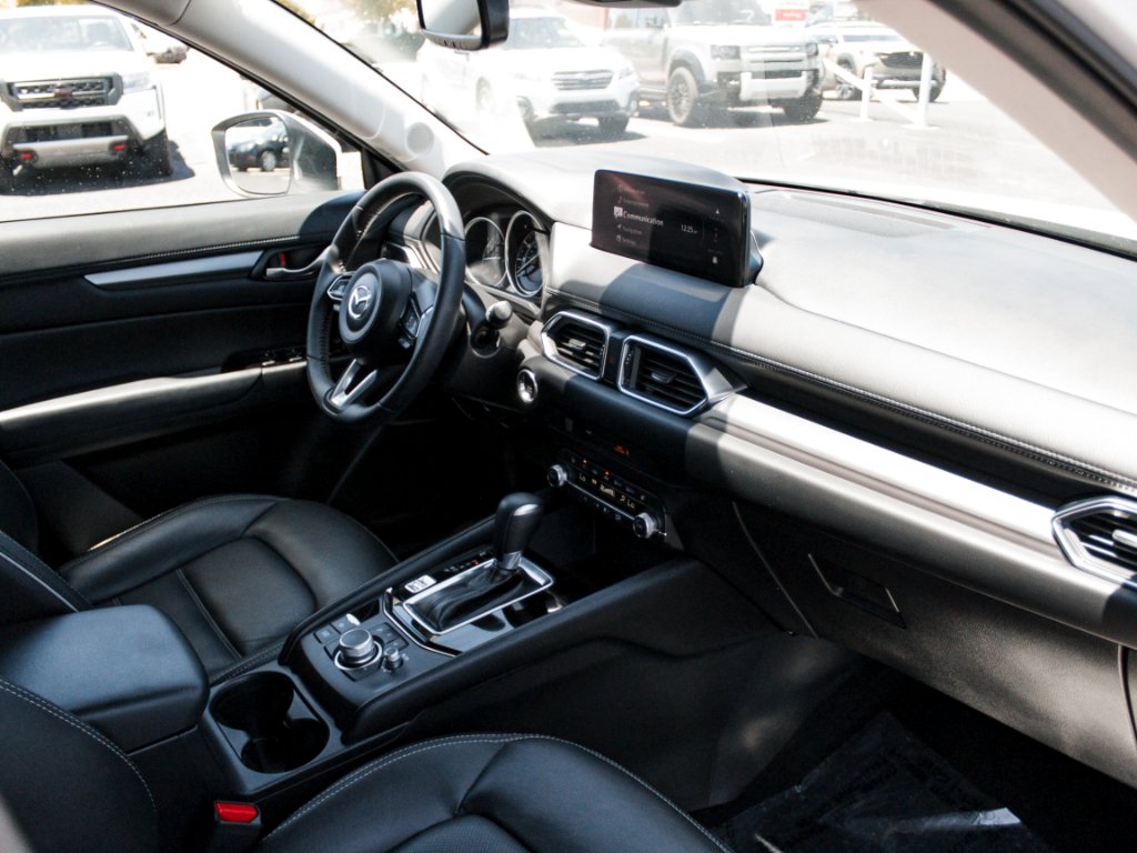 2025 Mazda CX-5 S Preferred package - Photo 29