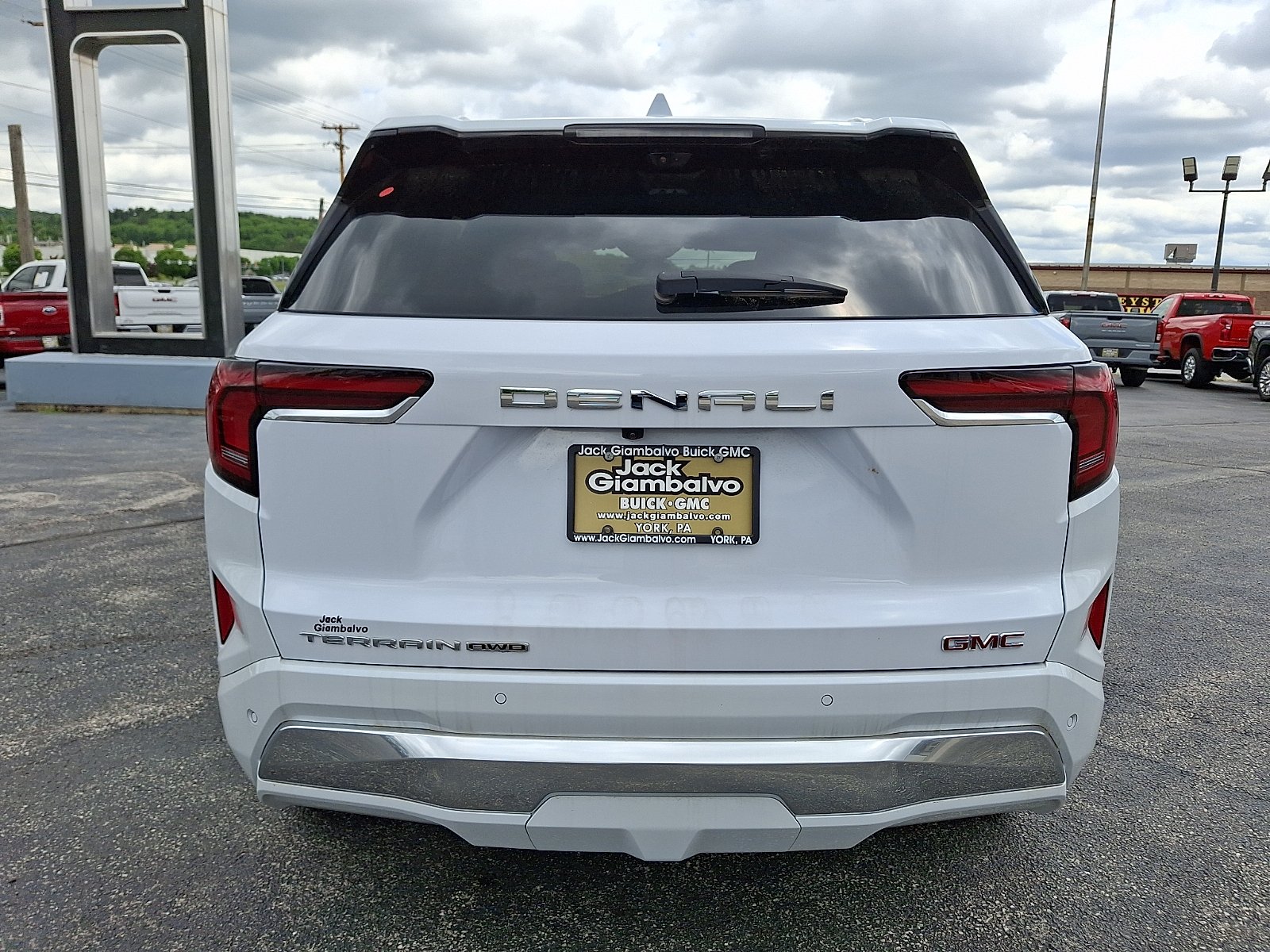 2026 GMC Terrain Denali - Photo 7