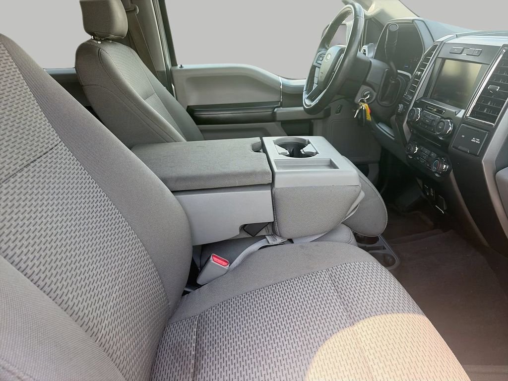 Used 2015 Silver Ford XLT image 8