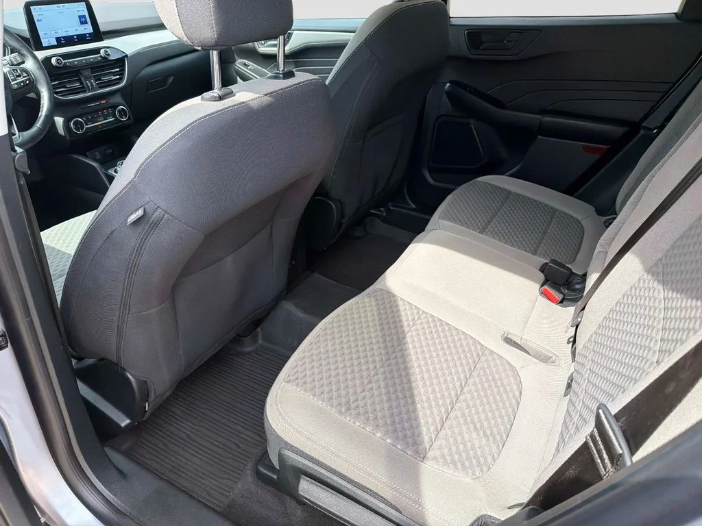Used 2022 Blue Ford SE image 15
