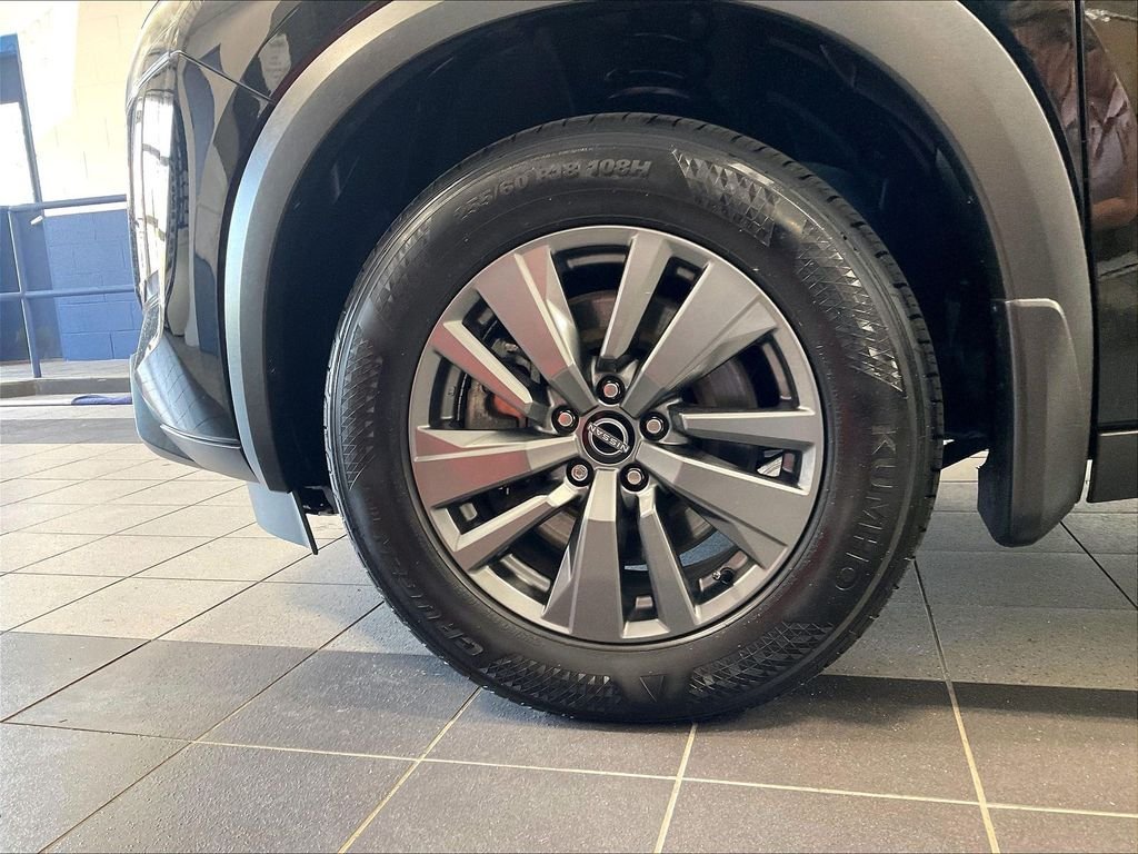 Certified Used 2024 Black Nissan S image 7