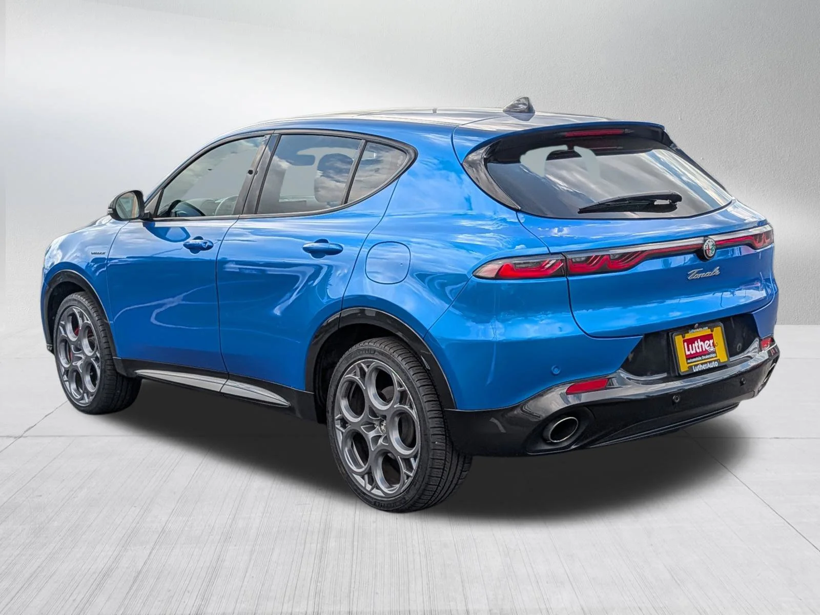 Used 2024 Misano Blue Metallic Alfa Romeo Veloce image 5