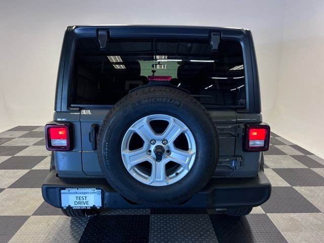 Used 2020 Gray Jeep Unlimited Sport S image 4