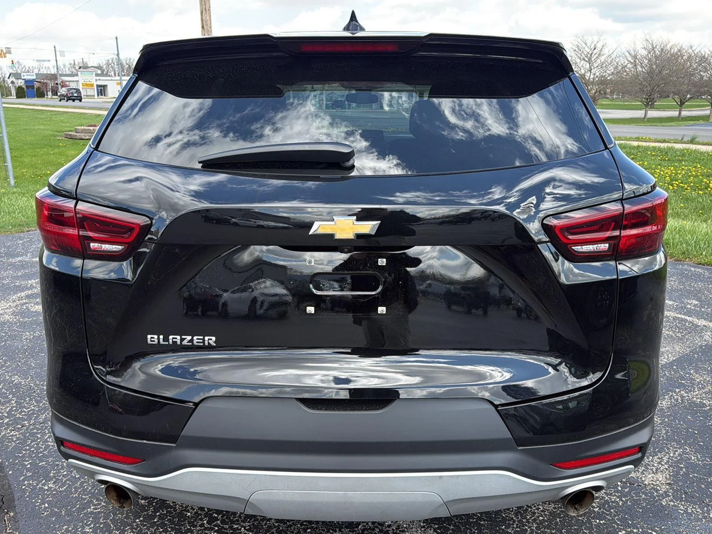 Used 2023 Black Chevrolet LT image 6