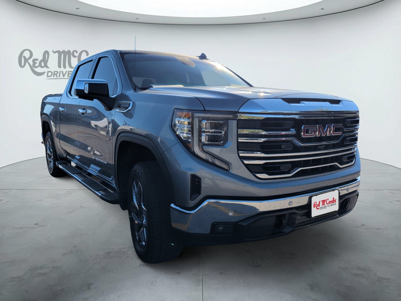 Used 2024 Sterling Metallic GMC SLT image 3