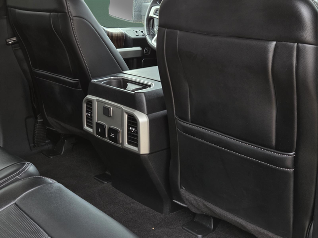 Used 2019 Gray Ford Lariat image 27