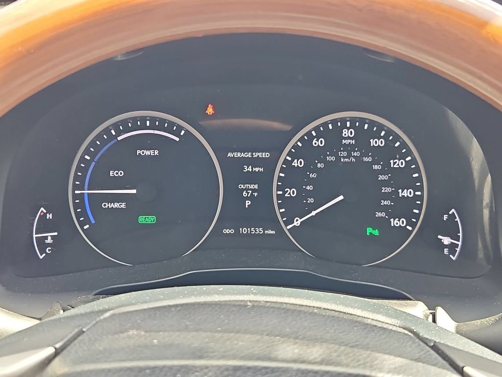 Used 2015 Silver Lexus 300h image 15