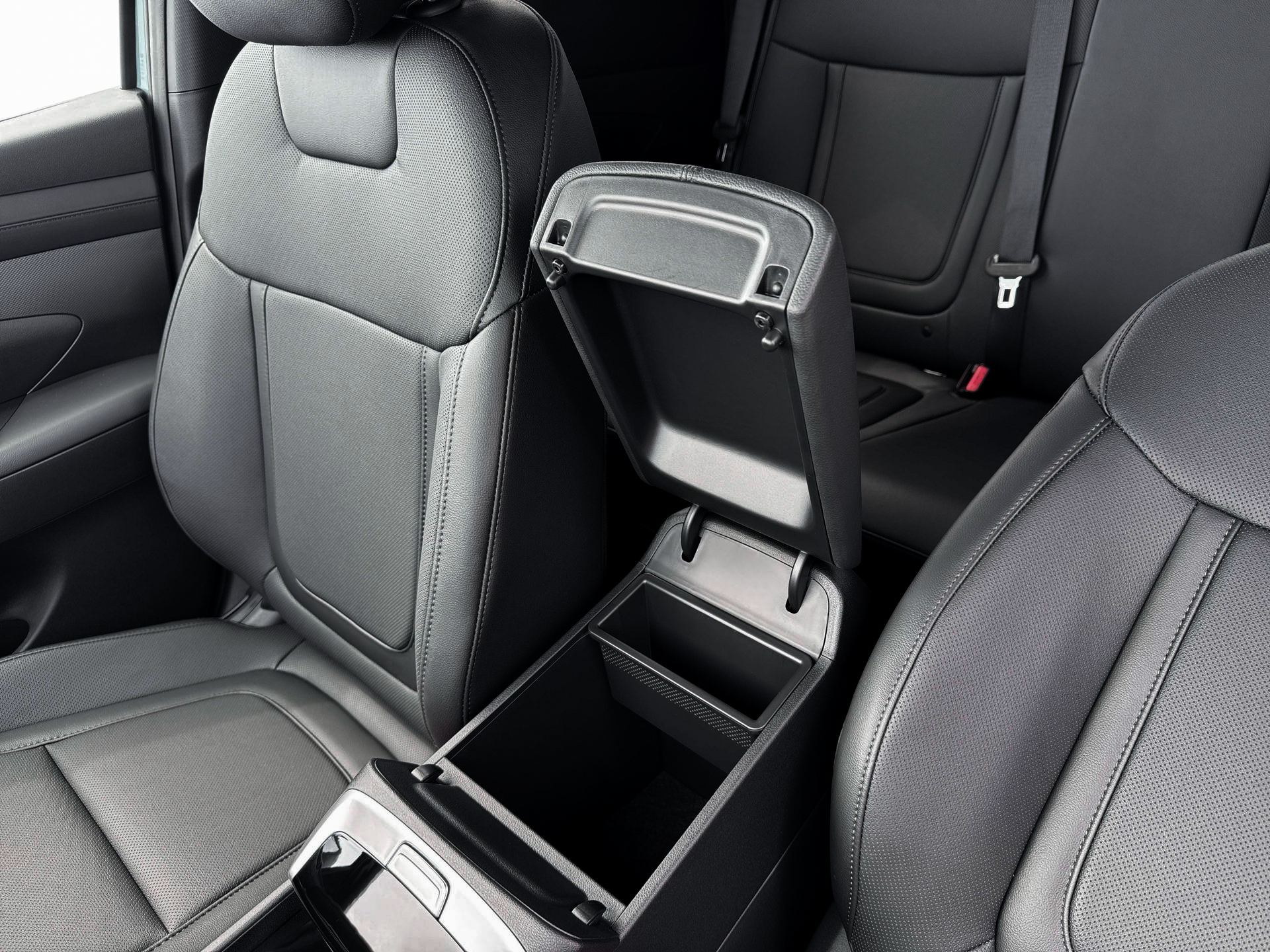 New 2026 Gray Hyundai SEL Activity AWD image 19